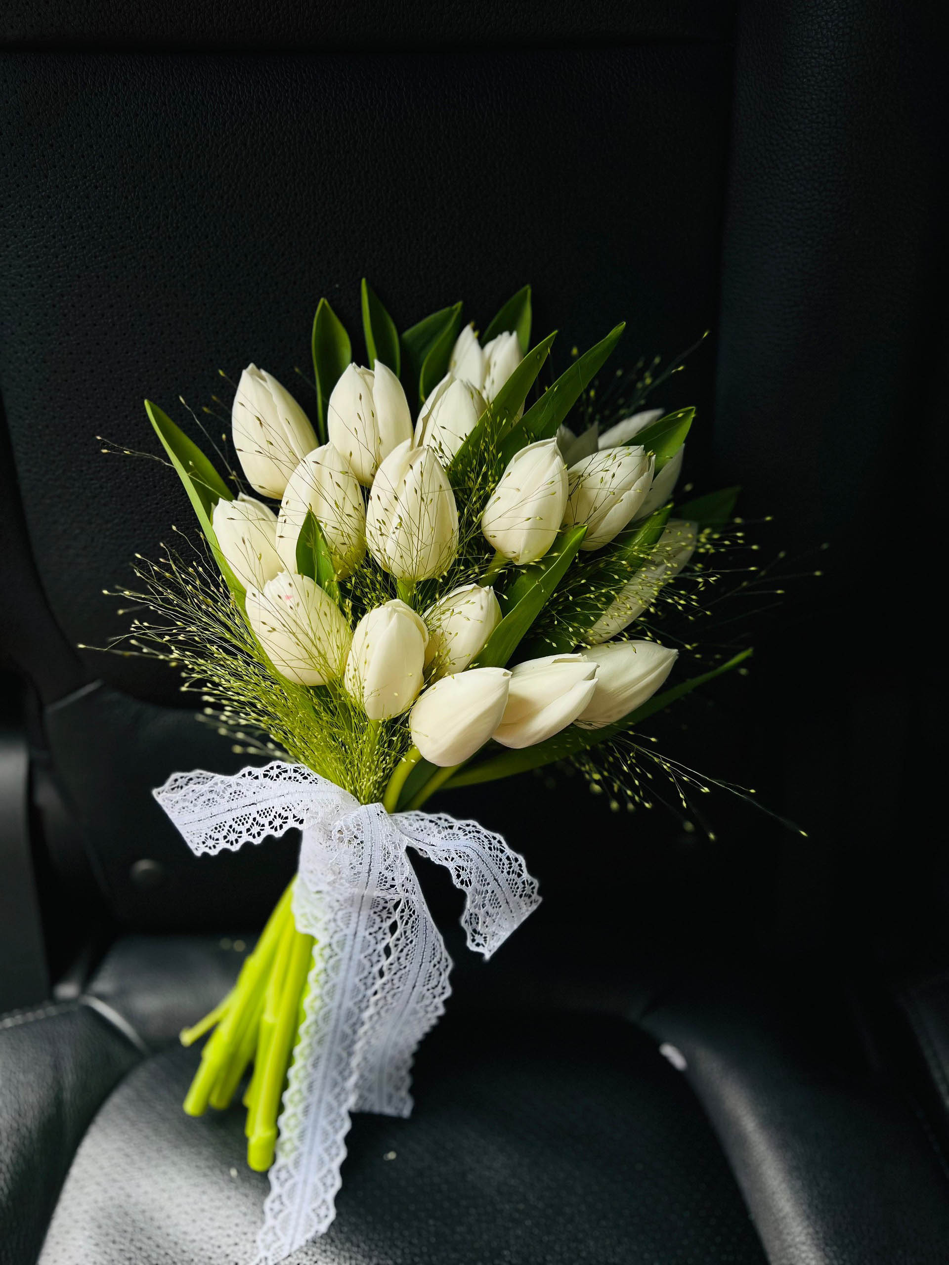 HOA TULIP SANG TRỌNG