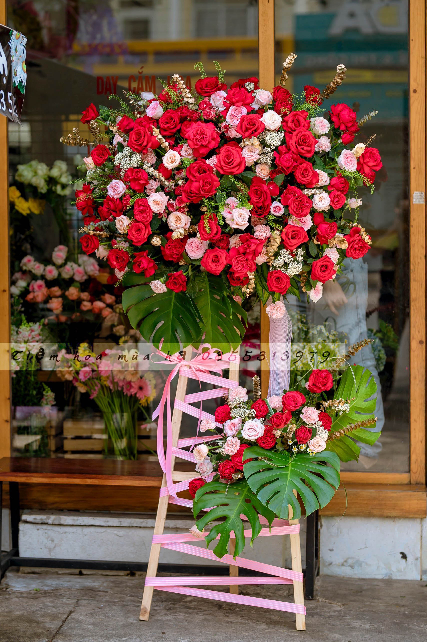 KỆ CHÚC MỪNG - KCM03