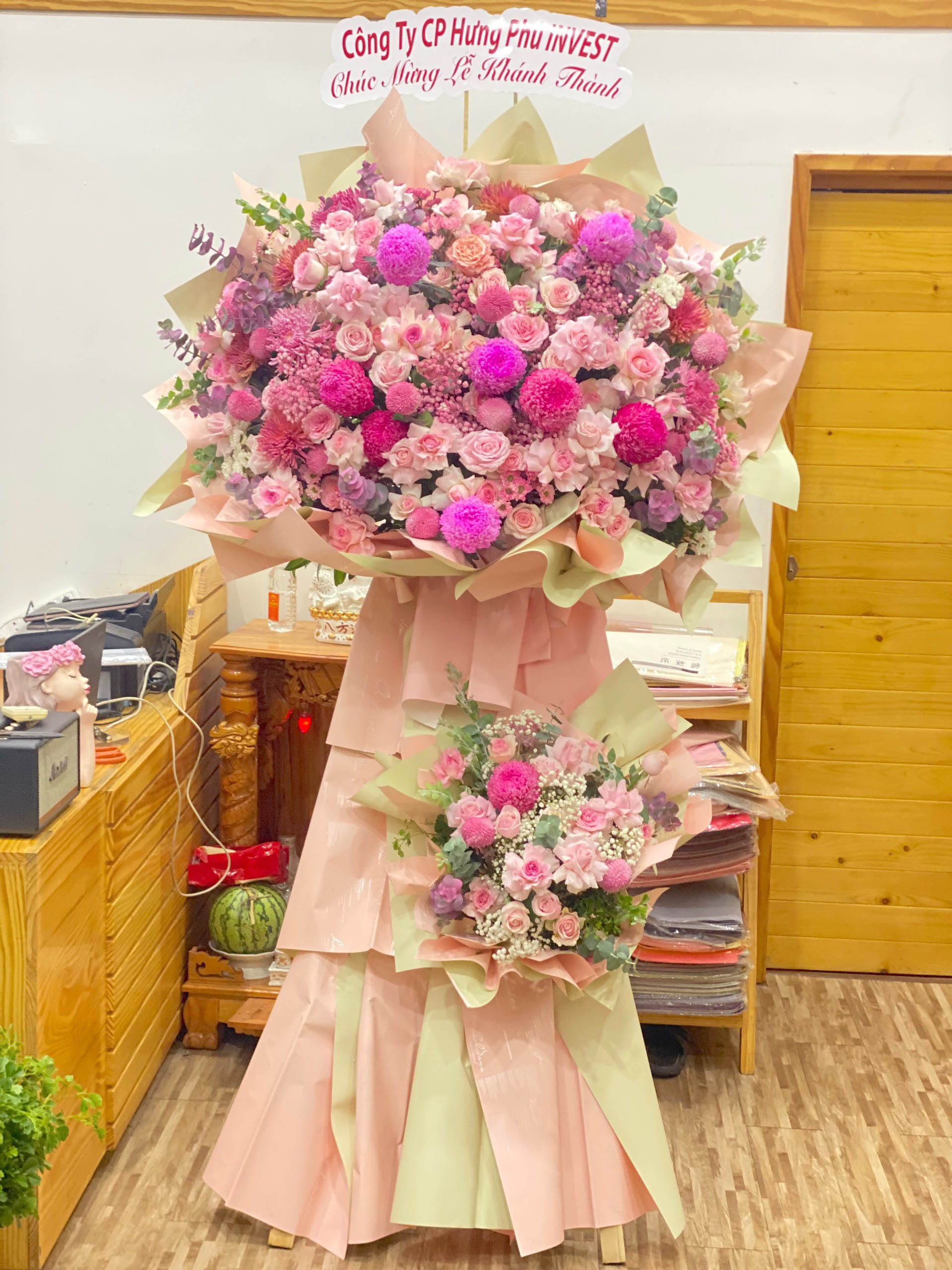KỆ CHÚC MỪNG - KCM18