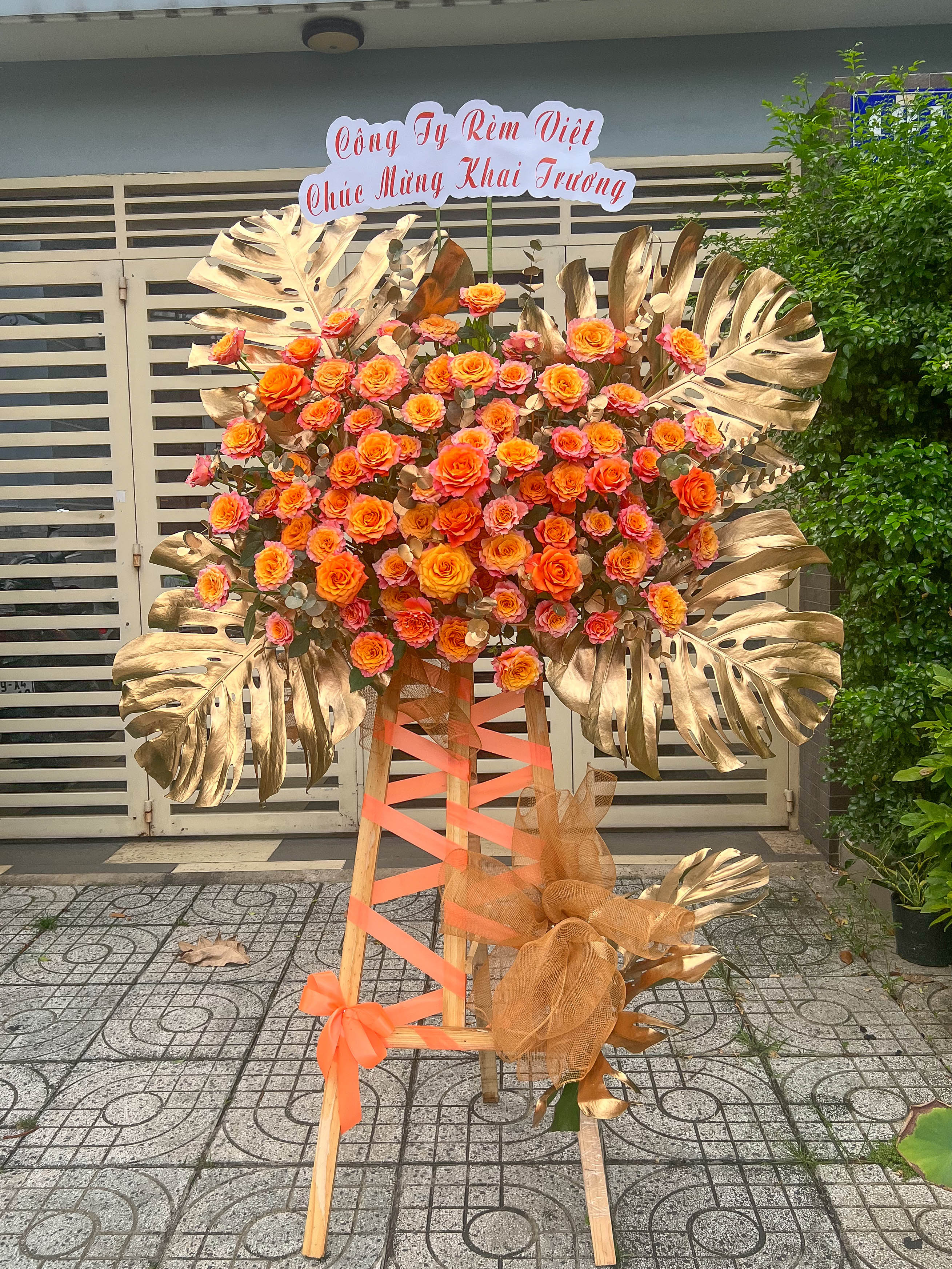 KỆ CHÚC MỪNG - KCM28