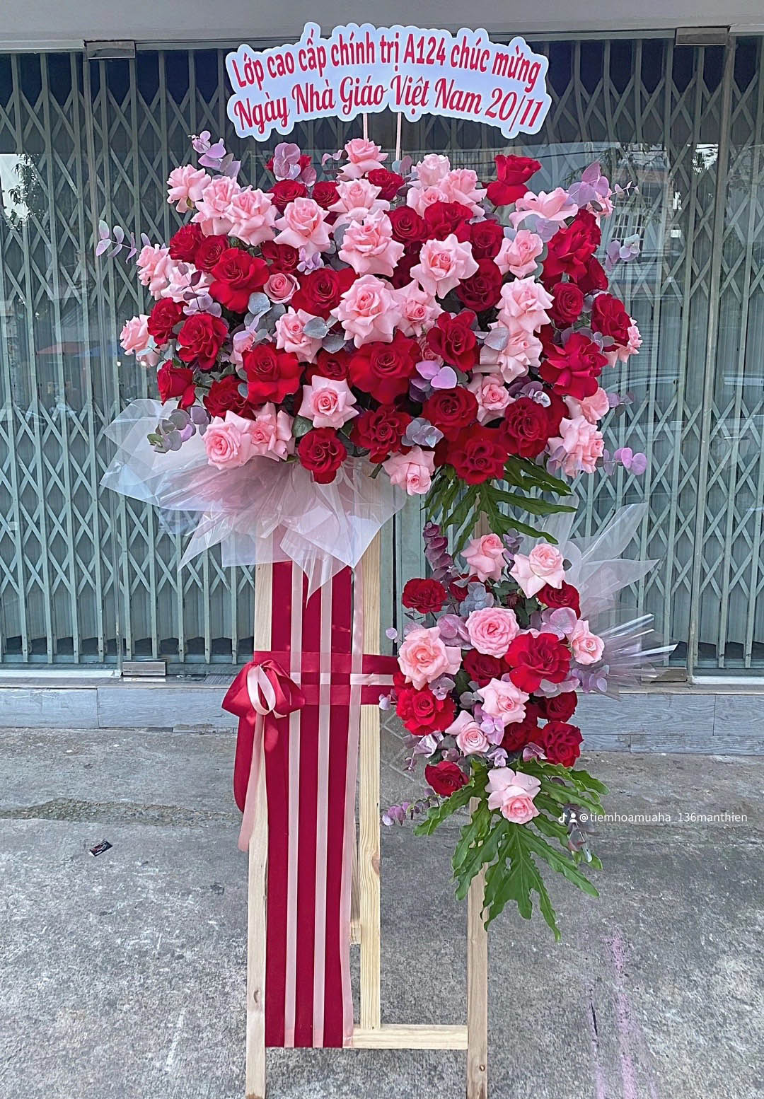 KỆ CHÚC MỪNG - KCM43