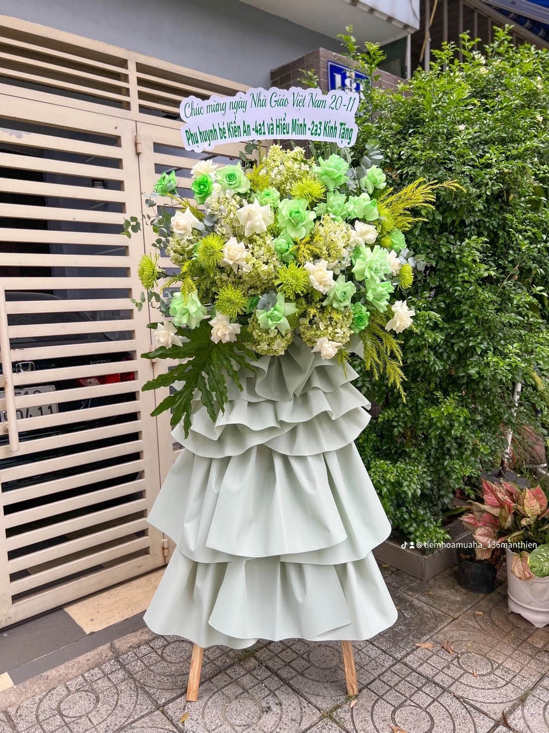 KỆ CHÚC MỪNG - KCM67