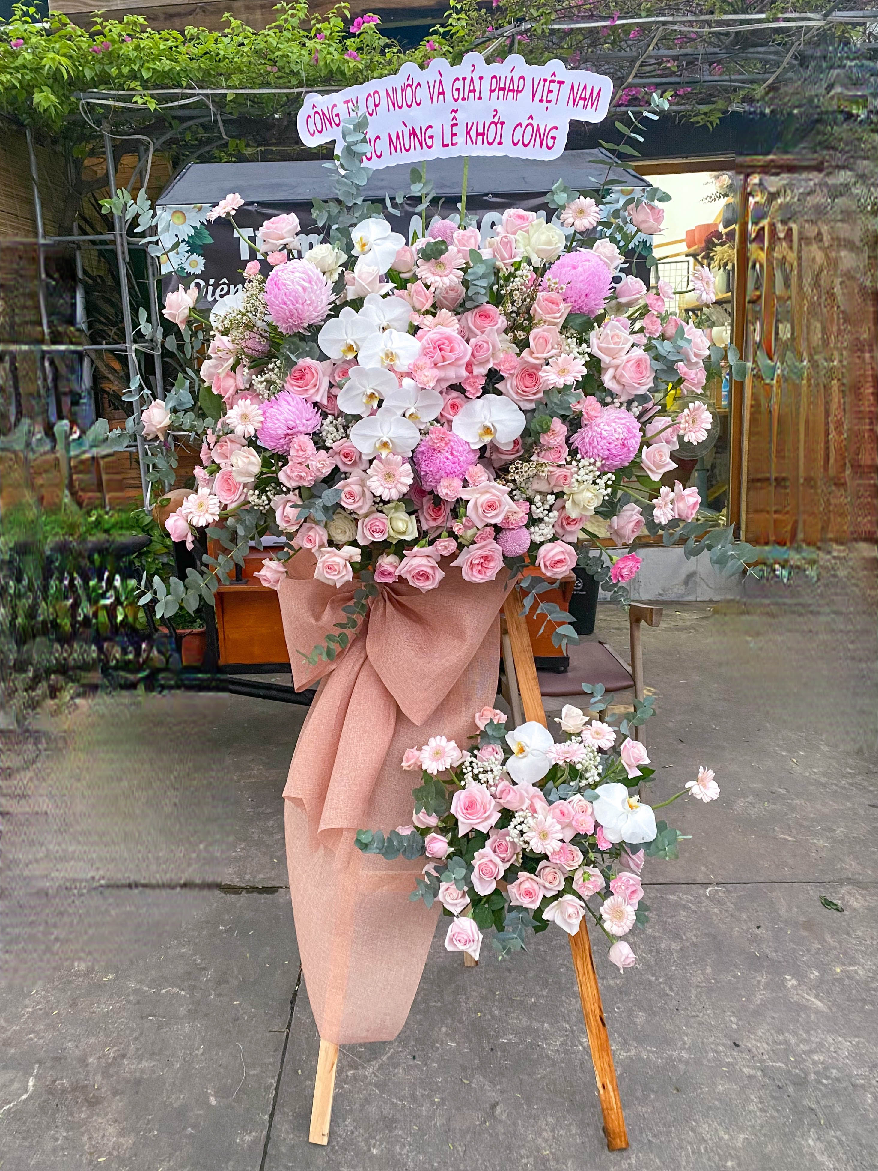 KỆ CHÚC MỪNG - KCM69