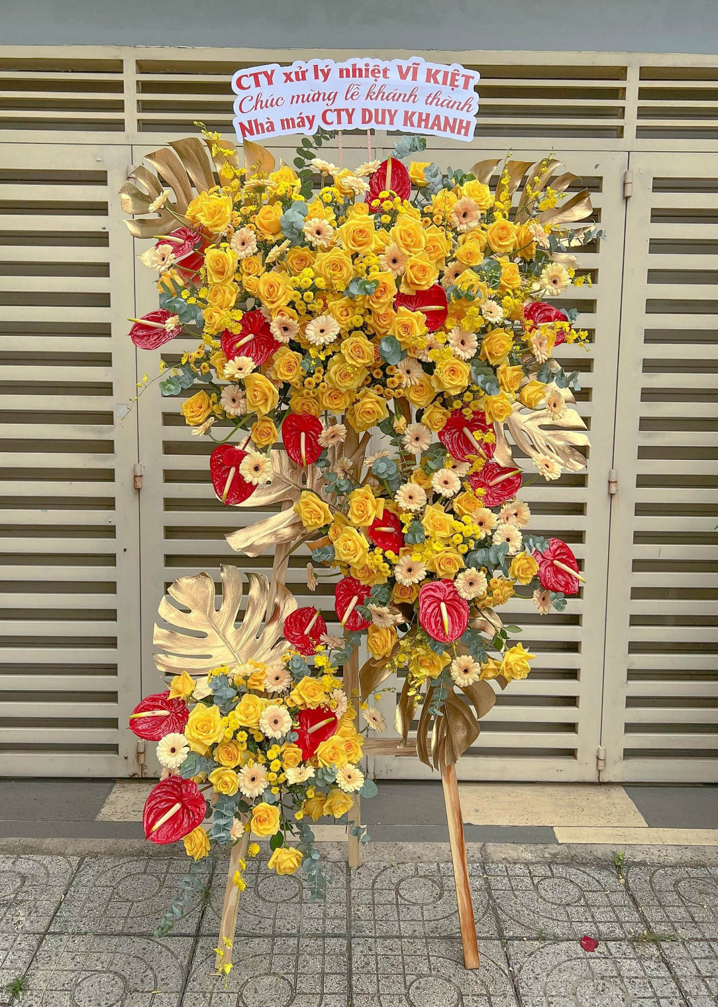 KỆ CHÚC MỪNG - KCM74