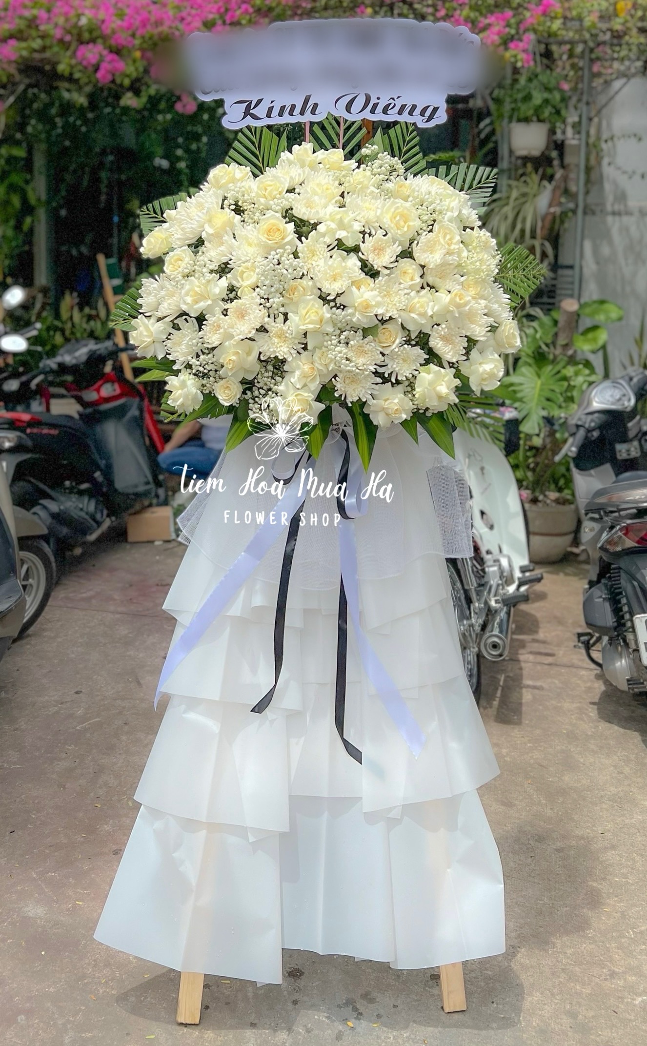 KỆ HOA CHIA BUỒN - KCB67