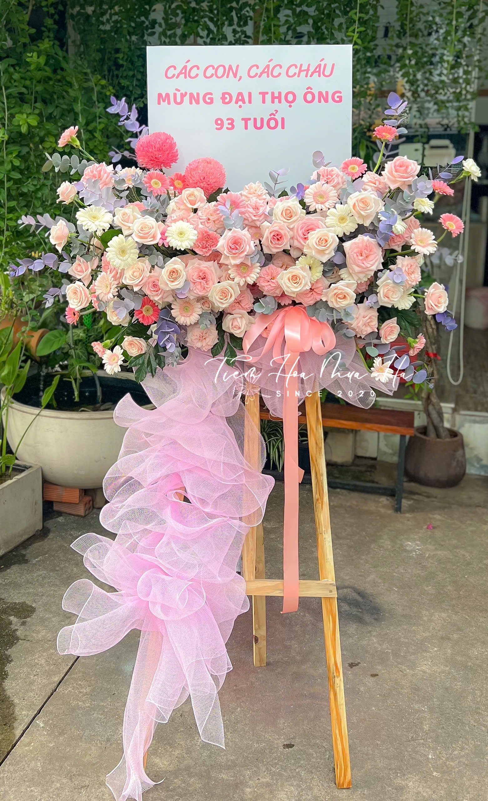 KỆ CHÚC MỪNG - KCM109