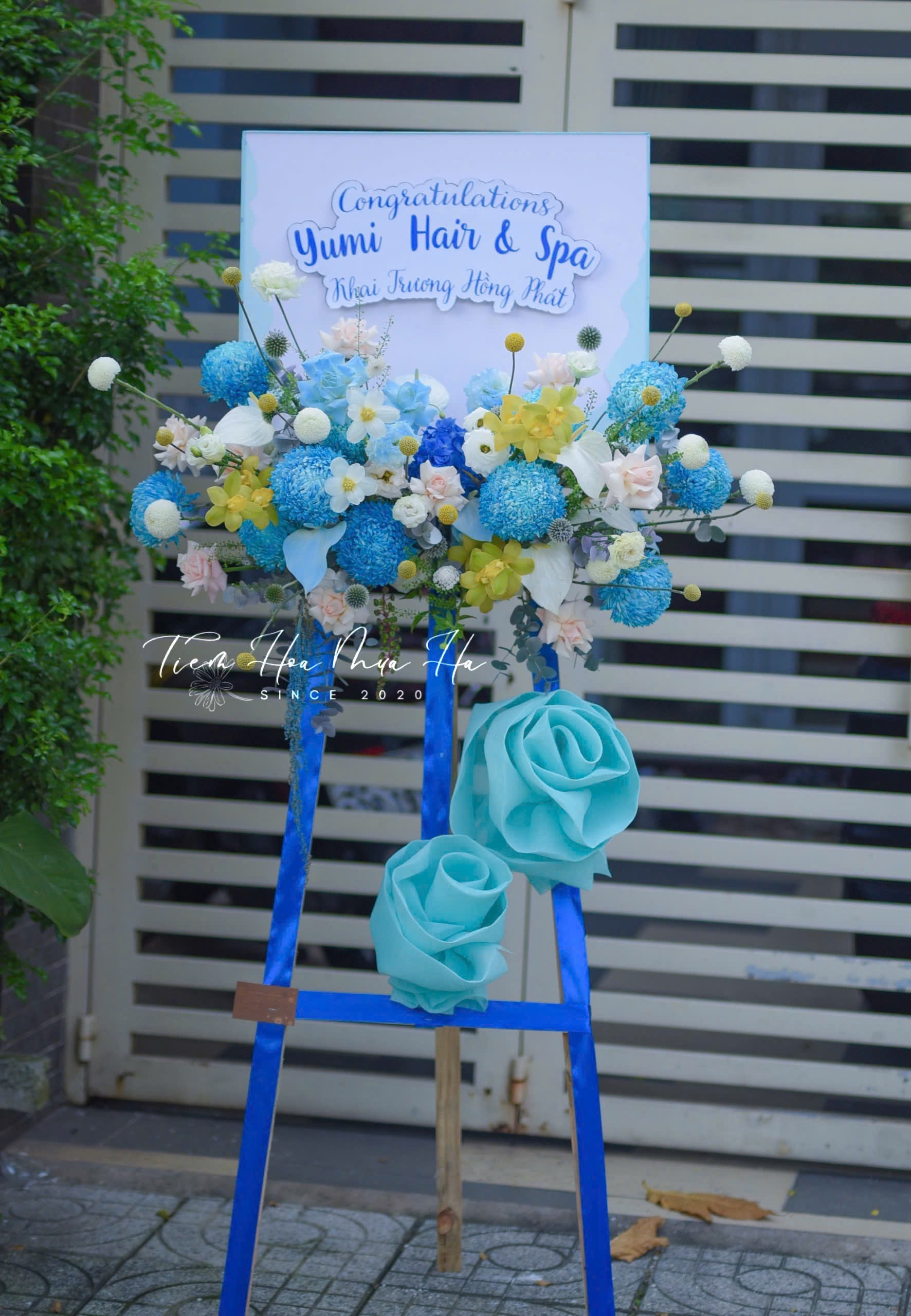 KỆ CHÚC MỪNG - KCM110