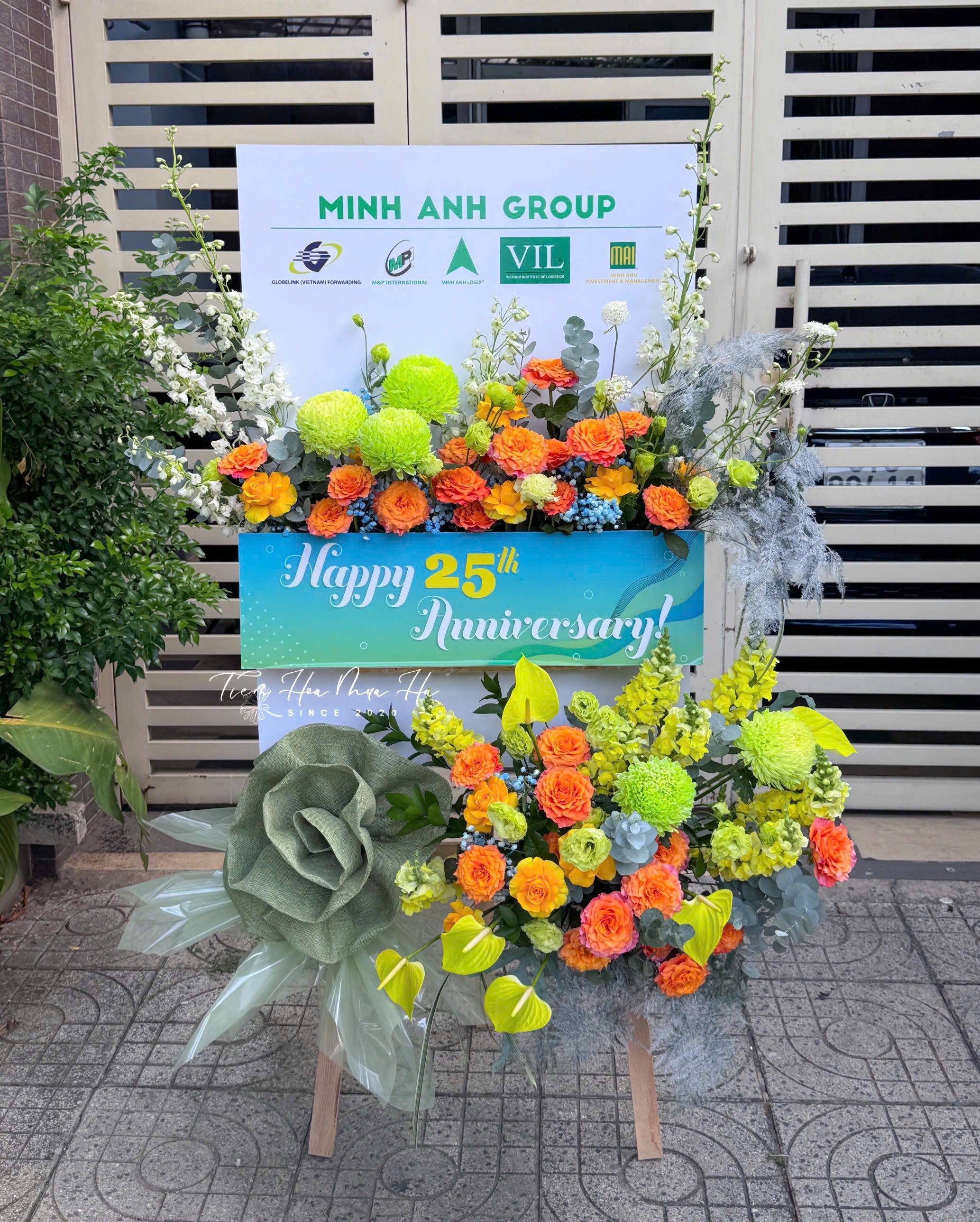 KỆ CHÚC MỪNG - KCM129