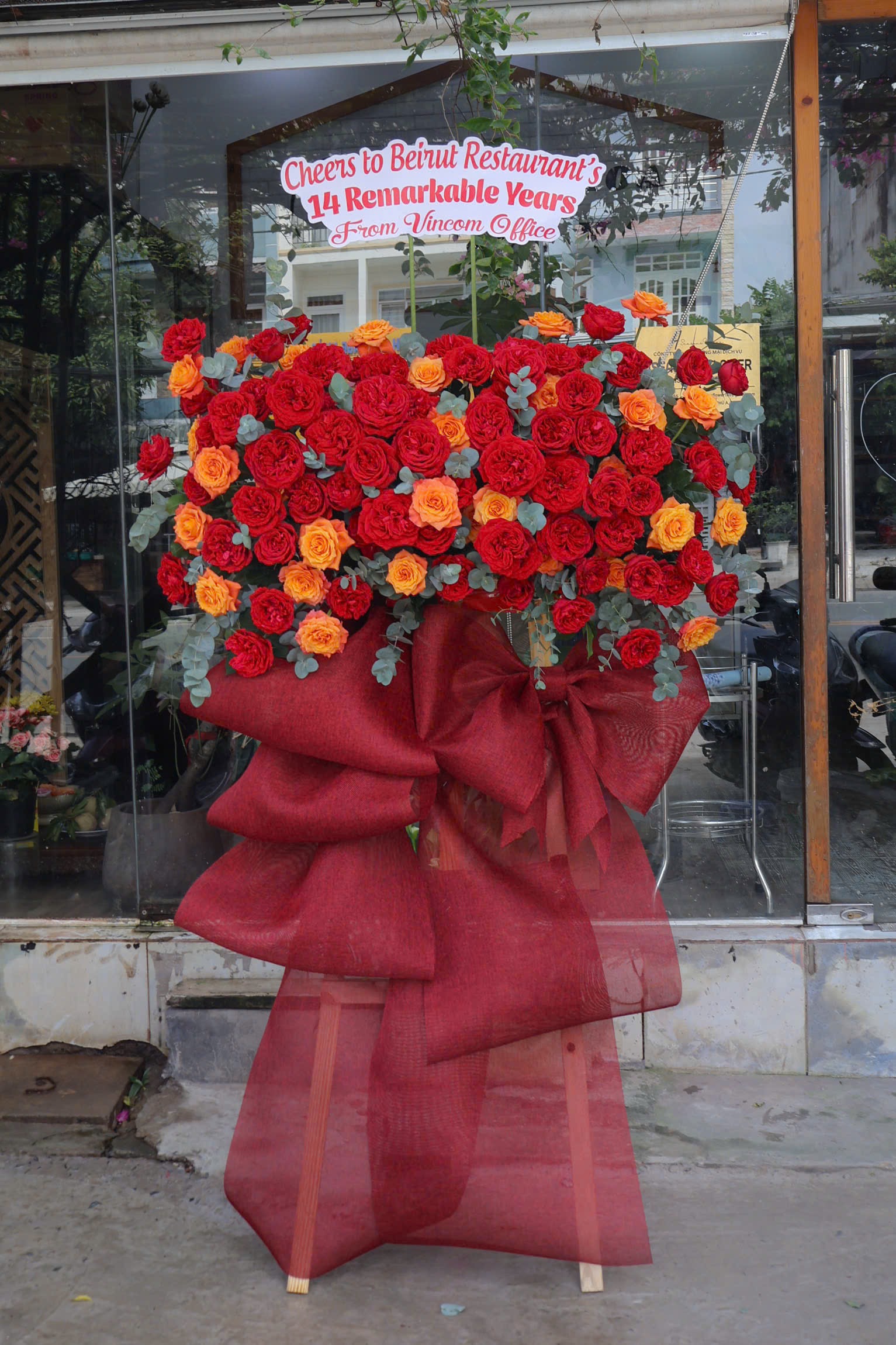 KỆ HOA CHỨCN MỪNG - KCM177