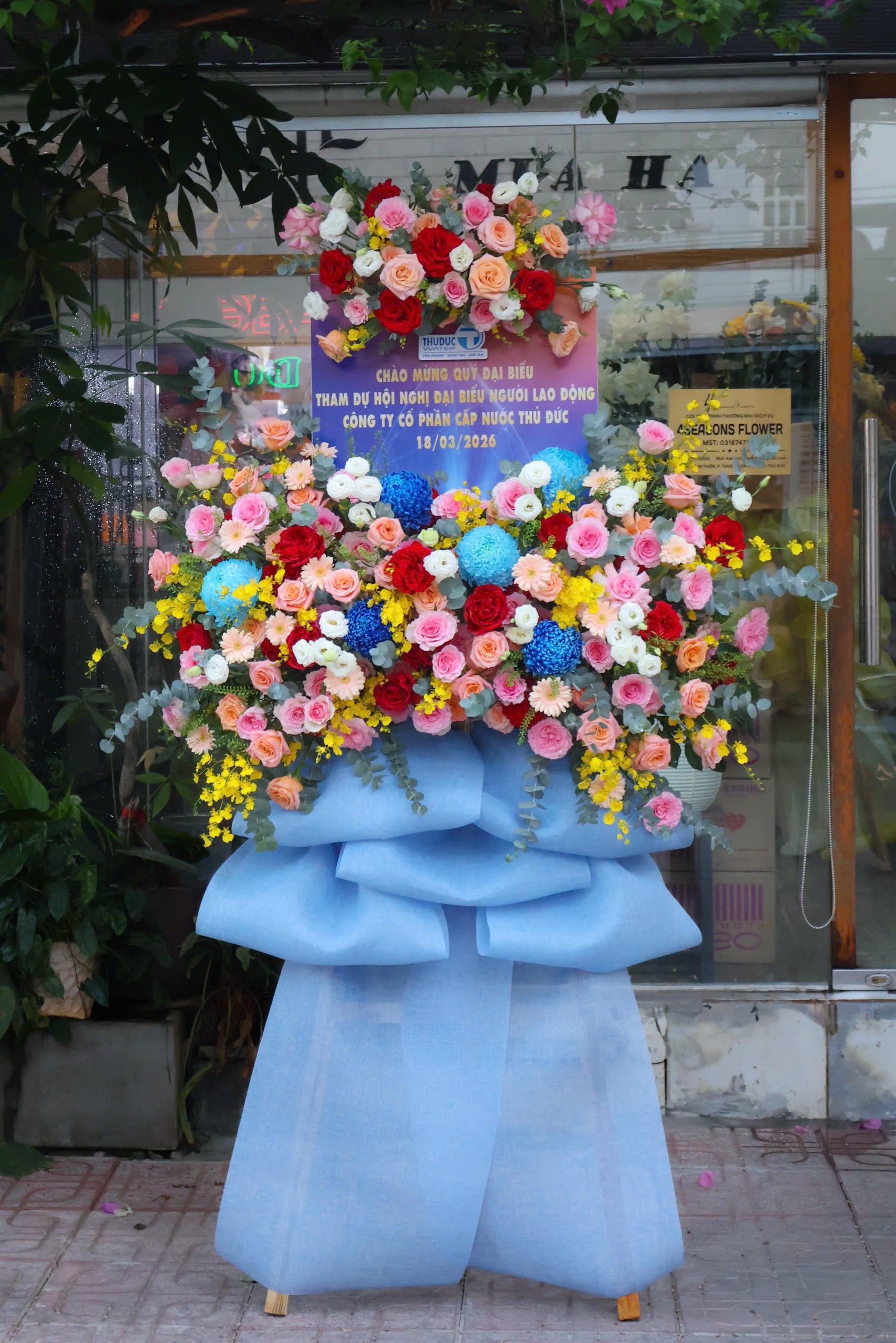 KỆ HOA CHÚC MỪNG - KCM193