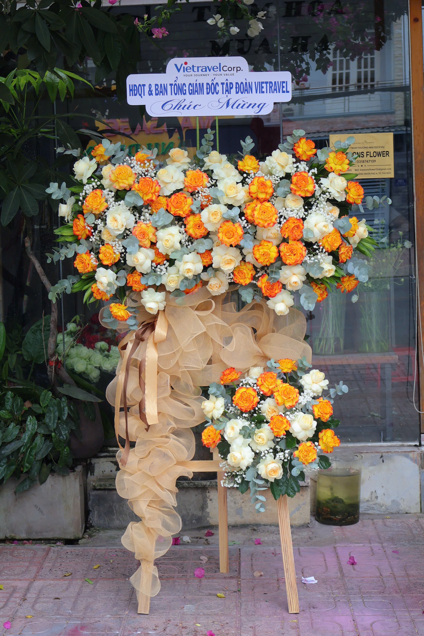 KỆ HOA CHÚC MỪNG - KCM194